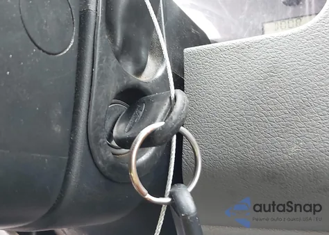 2005 Ford F-150 Stx/Xl/Xlt from USA, damaged, VIN 1FTRF12245NC07964